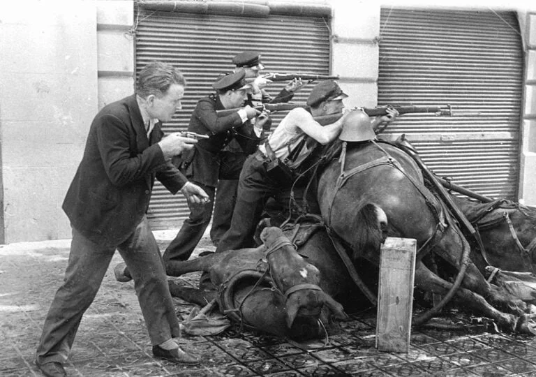 The defeat of Franco’s coup in key regions unleashed the social revolution: workers formed armed militias; took over factories and estates; set up barricade committees / Image: public domain